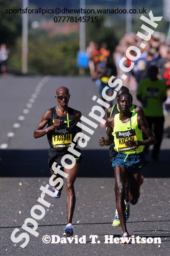 Mo Farah, Mike KIgan and Thomas Ayeko break away in the mens 2014 BUPA Great North Run. Photo: David T. Hewitson/Sports for All Pics